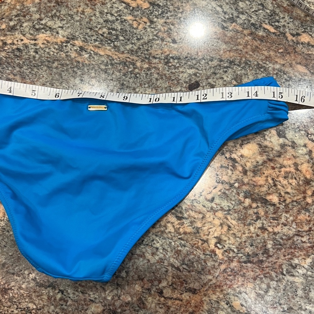 Victoria's Secret scalloped edge bikini bright blue beach vacation SZ M Top 36B - Picture 7 of 7